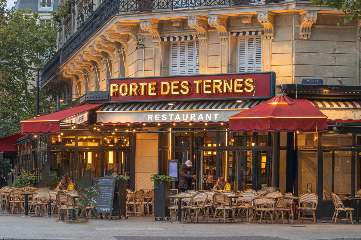 DeCristofaro Janet Parisian Cafe Pictorial   Class B 20260121
